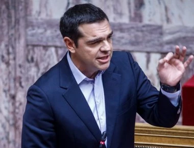 Το εσπρεσάκι του Τσίπρα - Έκανε καφενείο τη Βουλή πίνοντας καφέ στα κυβερνητικά έδρανα (φώτο)